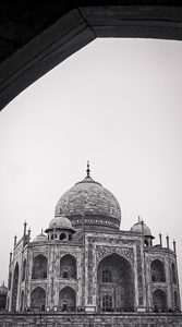 Black and white image of the Taj Mahal by MrPKalu