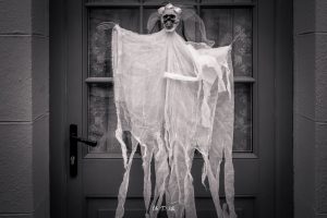 Image of a Halloween Ghost effigy